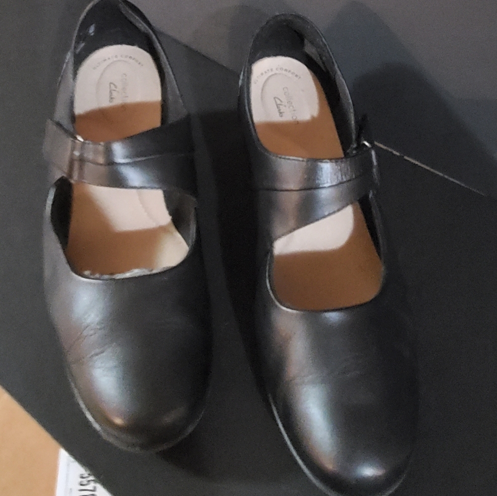 Clarks Mary Janes 11W